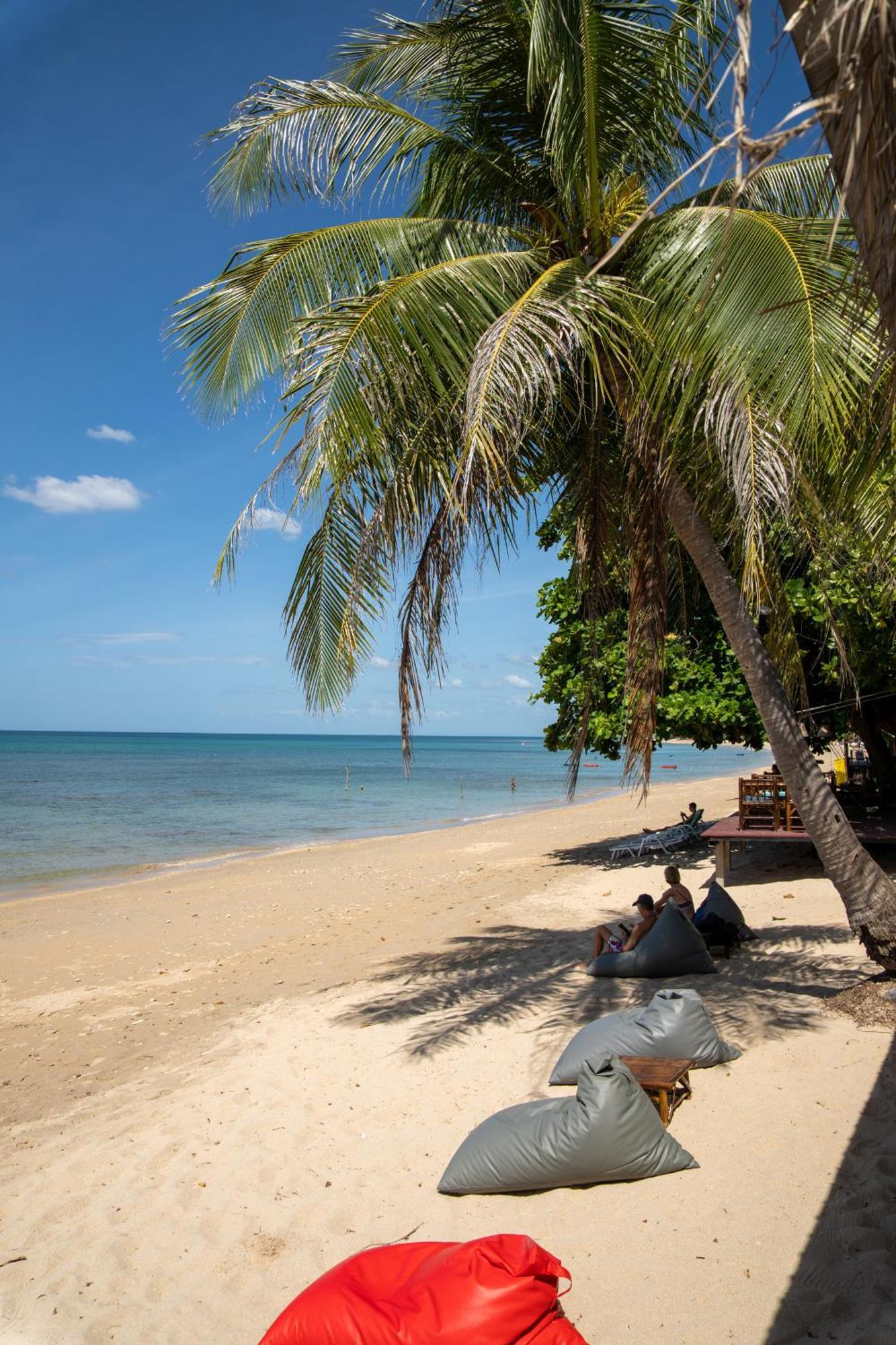 Isara Lanta Beach Resort Ko Lanta Kültér fotó