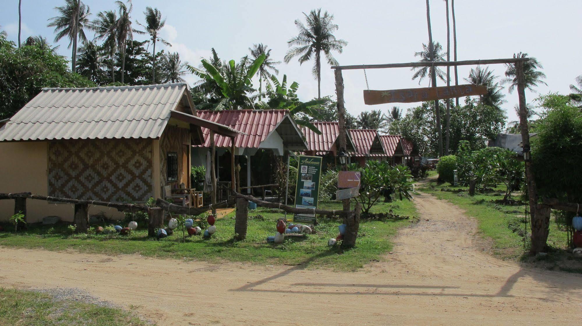 Isara Lanta Beach Resort Ko Lanta Kültér fotó